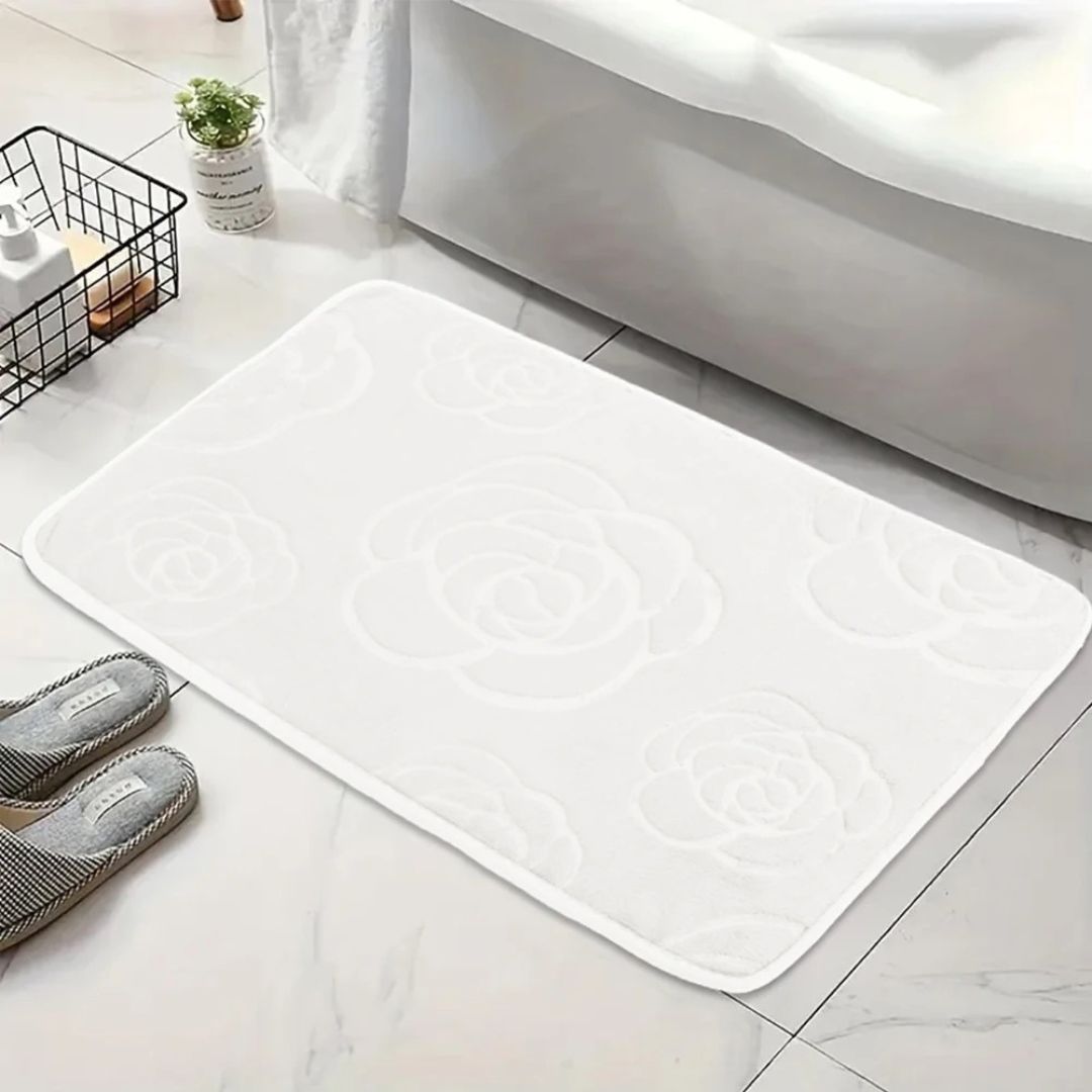 comment-nettoyer-et-blanchir-un-tapis-de-bain