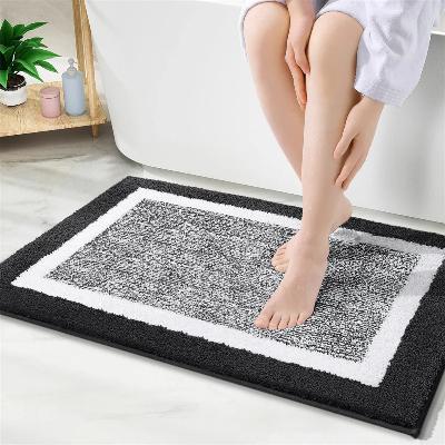 tapis-de-bain-noir